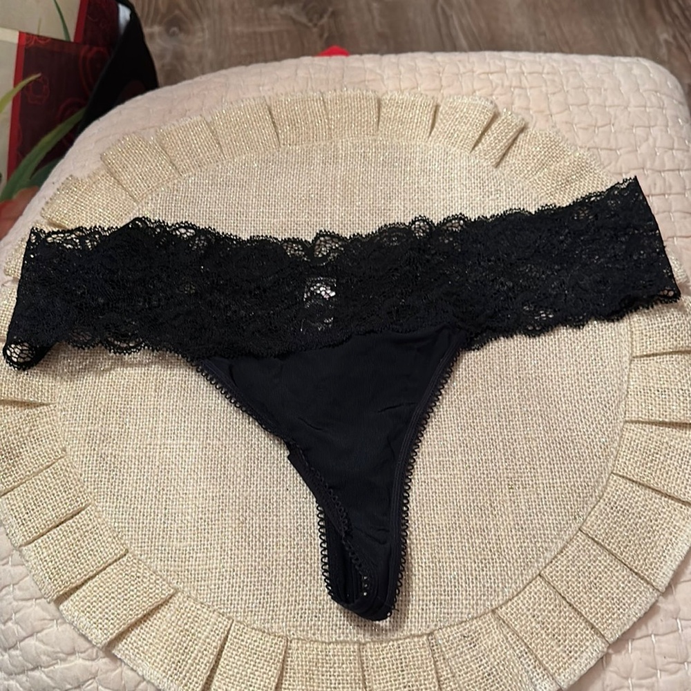 Very sexy Large Victoria’s Secret 92%Nylon 8%spandex Exclusive of trims